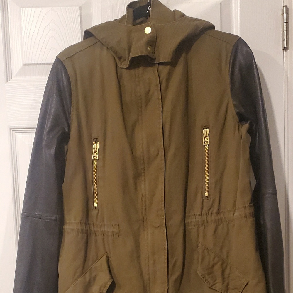 Mango Parka - Picture 3 of 10